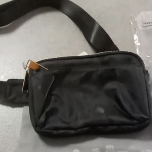 UTO Black camouflage fanny pack